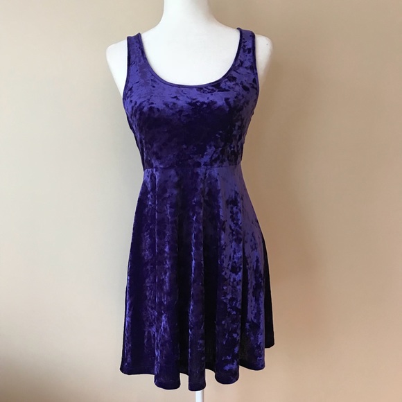 COPY - PACSUN Nollie crushed velvet babydoll dress - Picture 7 of 8